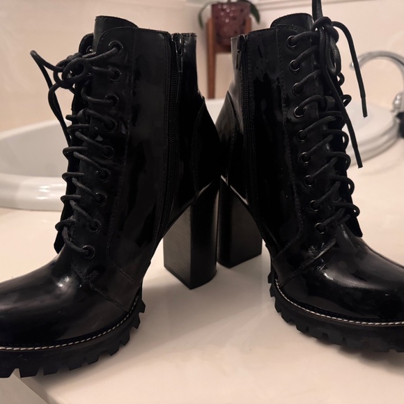Jeffrey Campbell boots - Picture 2 of 5